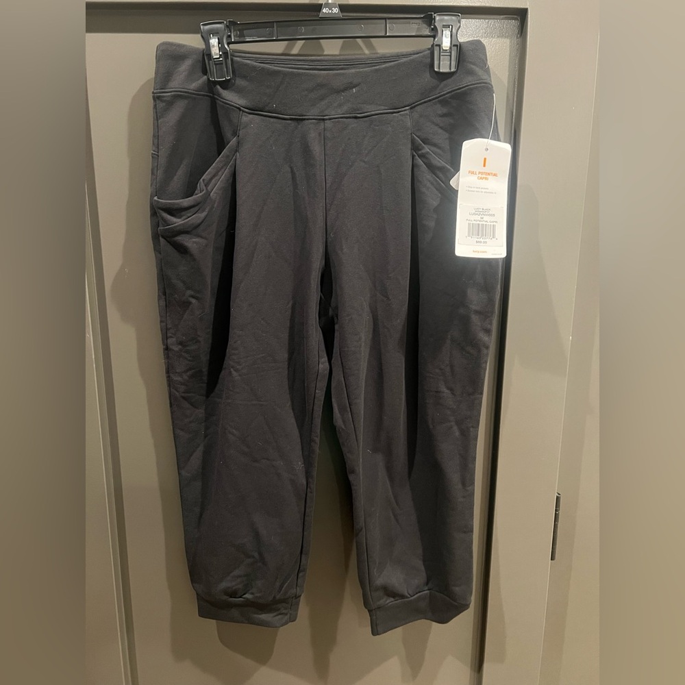NWT Lucy Full Potential Capri